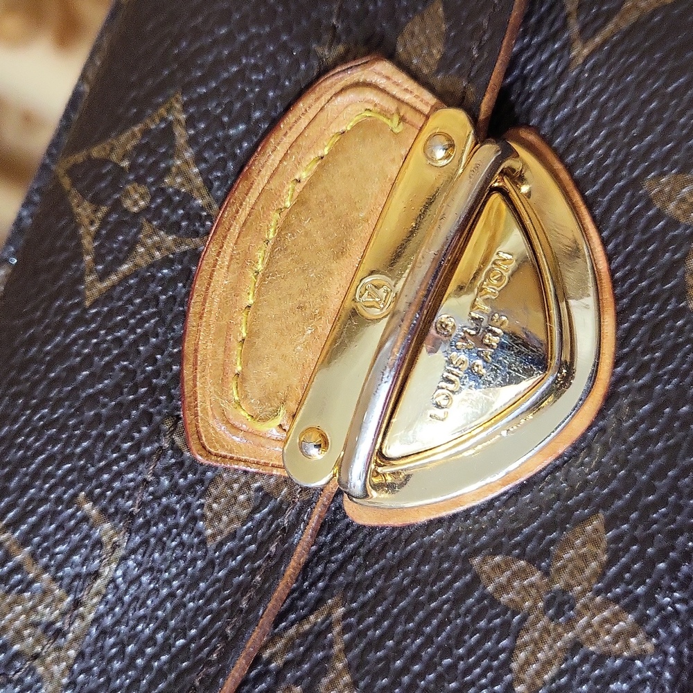 Louis Vuitton Astrid Wallet / 2008 View 2